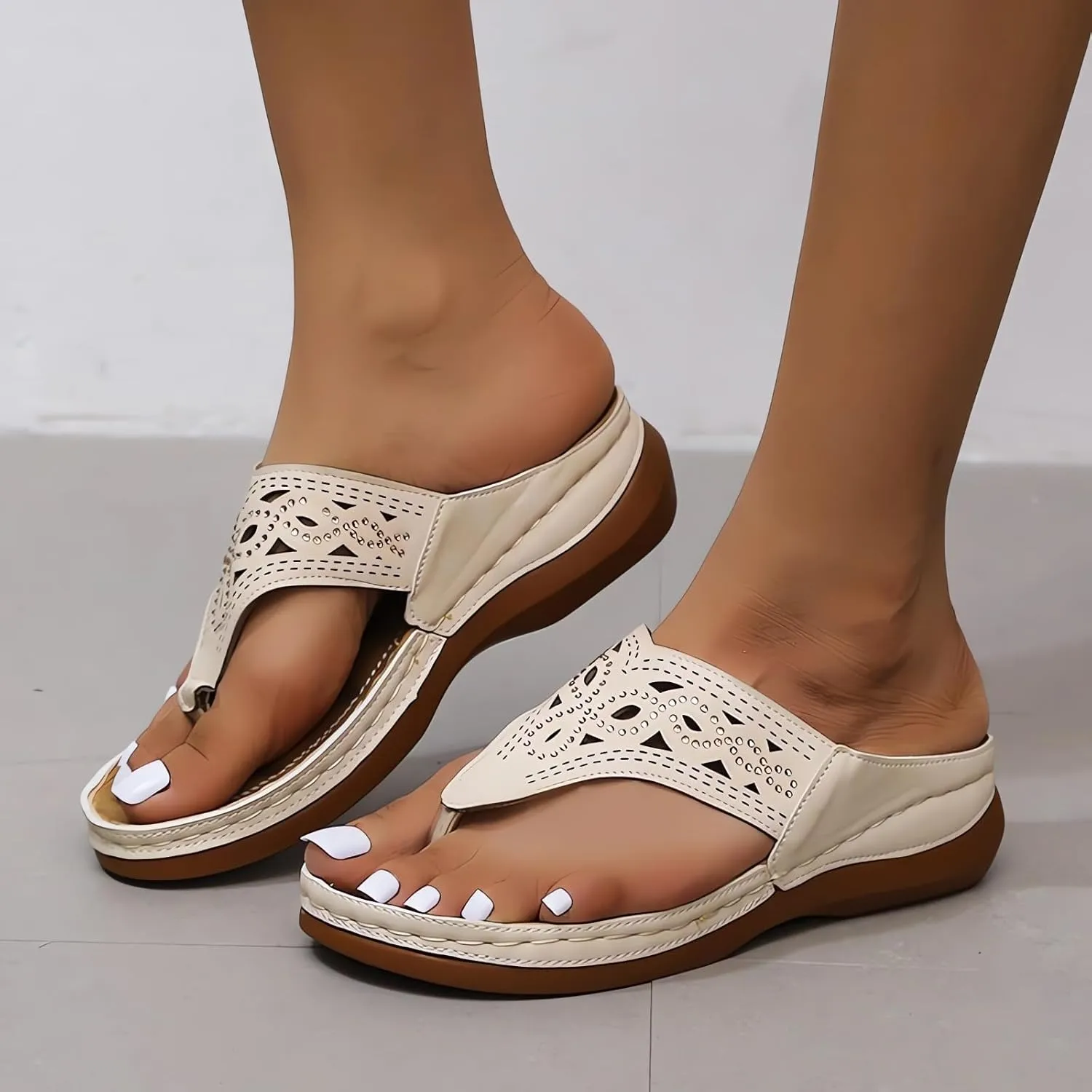 2024 Soft Bottom Massage Orthopedic Flip Flops Comfort Orthotic Dressy Casual Women Sandals with Arch Support
