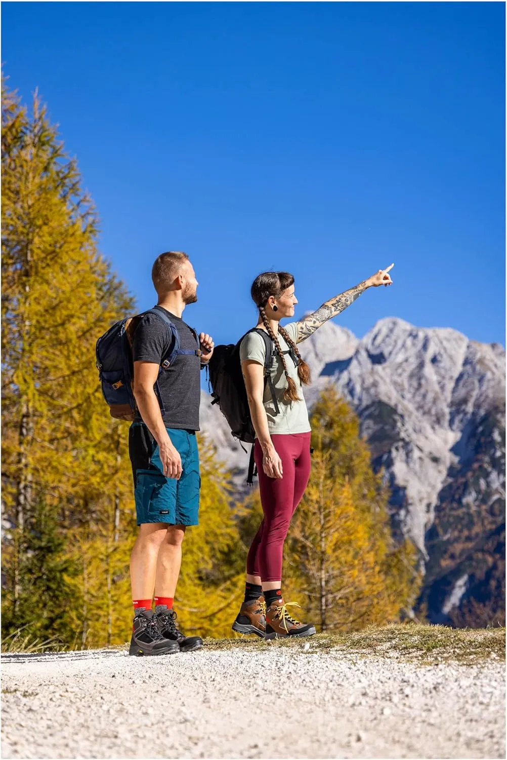 Alpina HENRY Men's Boot | Trekking Light Mid Cut Shoes | Leather and Textile | Breathable Membrane | Vibram | Made in Europe