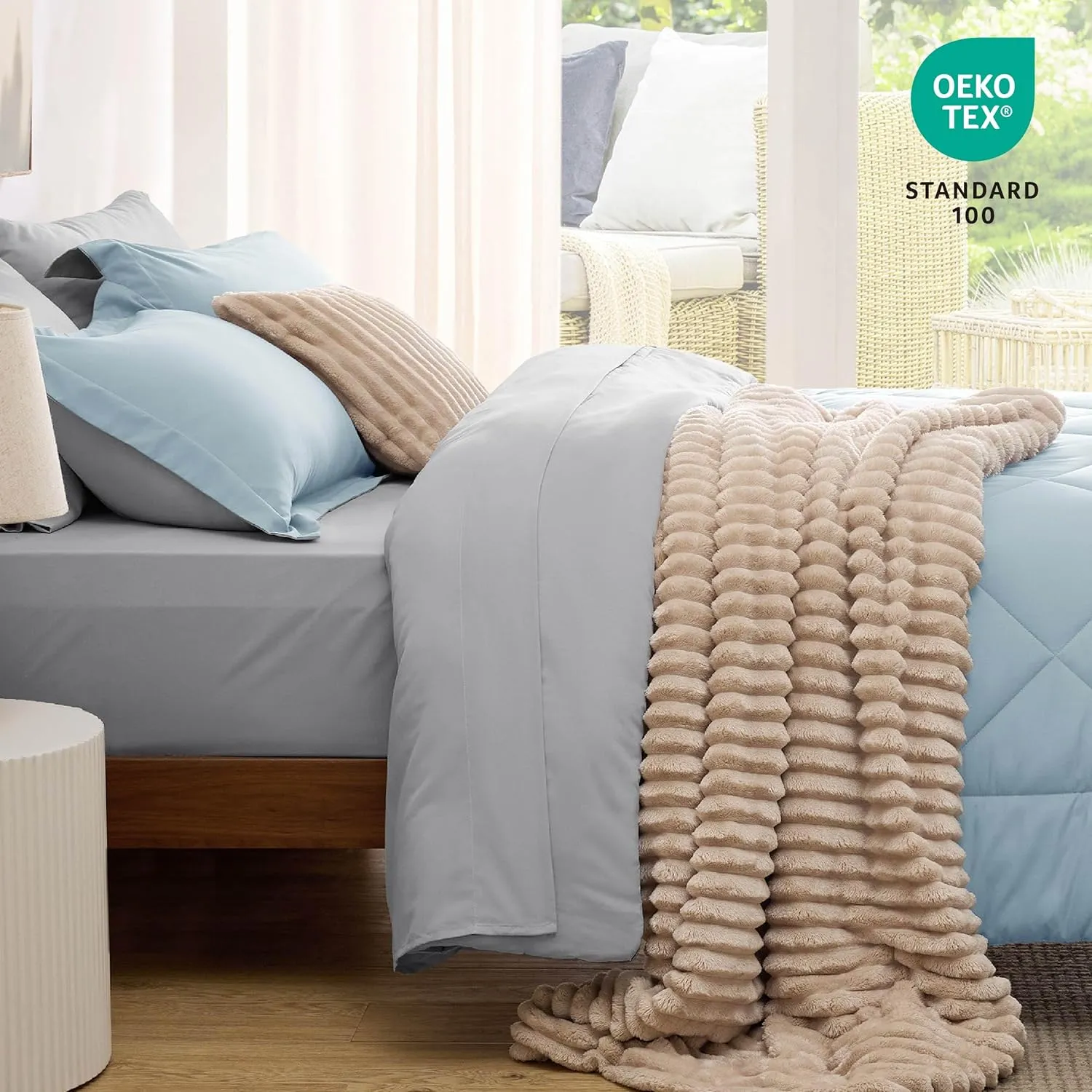 Bedsure Full Size Comforter Set - 7 Pieces Reversible Sky Blue Bedding, Full Size Bed Set for All Seasons, Bed in a Bag with Down Alternative Comforter, Sheets, Pillowcases & Shams