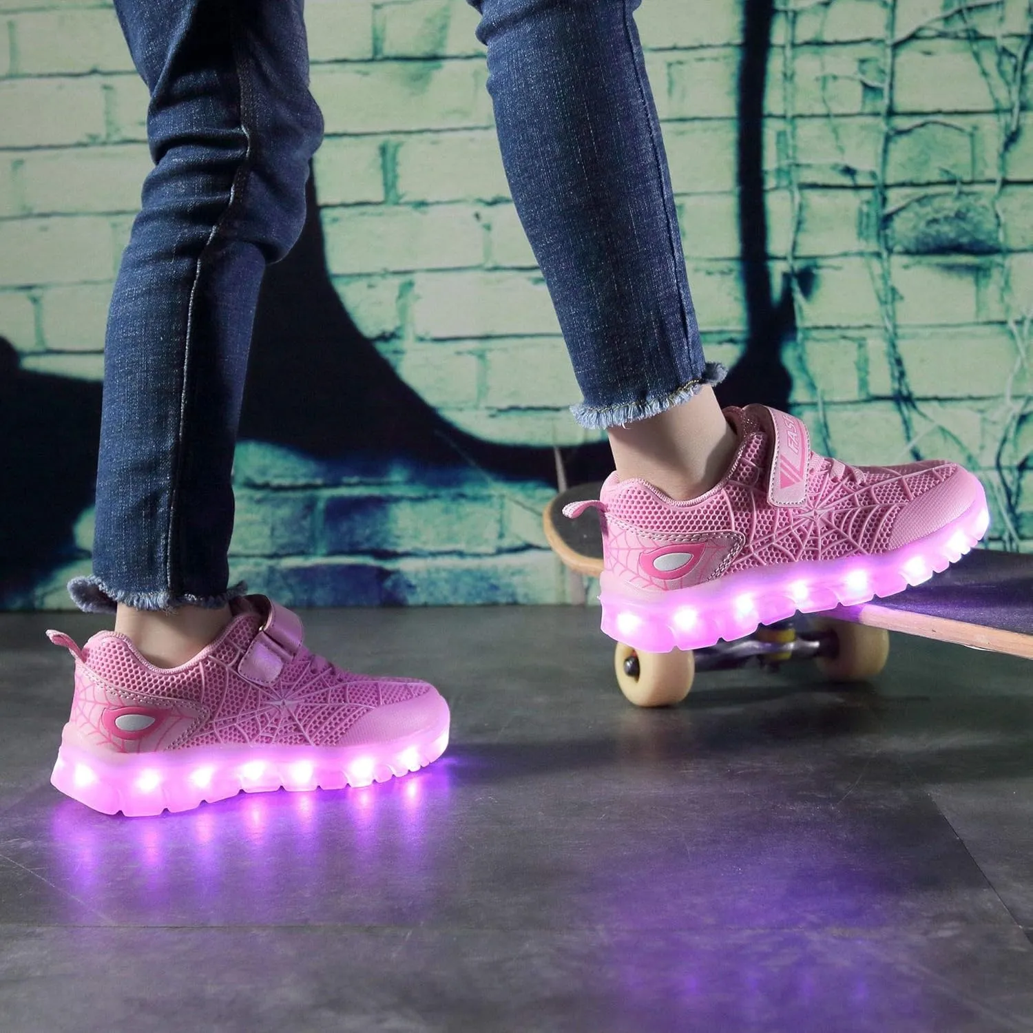 BFOEL Spider Light up Shoes for Boys Girls Walking Sneaker with USB Charging Birthday Thanksgiving Christmas Day Best Gift
