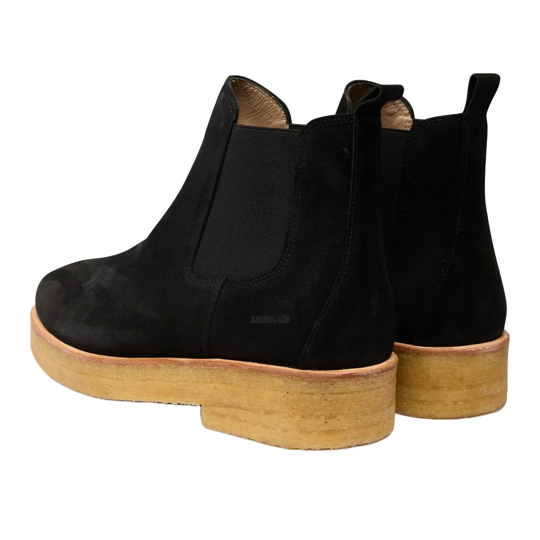 Chelsea boot with elastic
