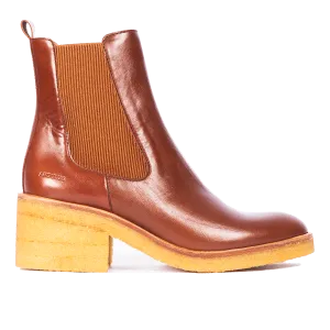Chelsea boot with elastic