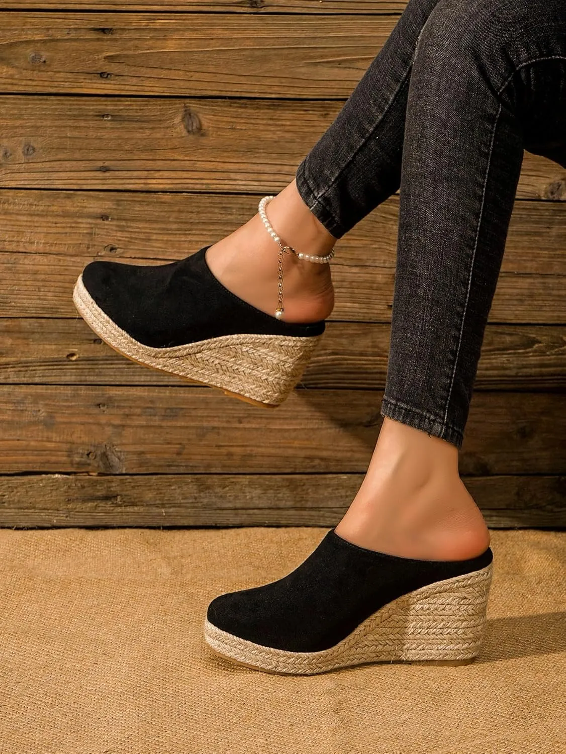 Chic Espadrille Wedge Sandals for Women - Comfortable Closed Toe Design, Easy Slip-On Access, Ideal for Casual Summer Wear & Stylish Outfits TDLEL1