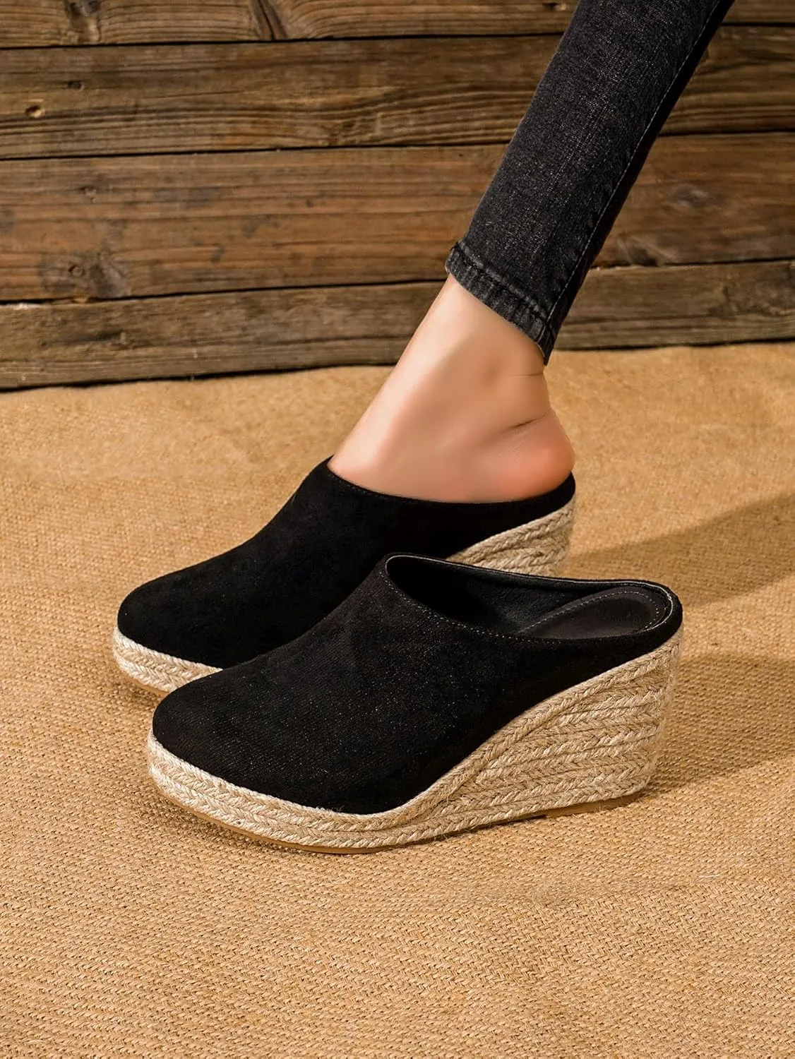 Chic Espadrille Wedge Sandals for Women - Comfortable Closed Toe Design, Easy Slip-On Access, Ideal for Casual Summer Wear & Stylish Outfits TDLEL1