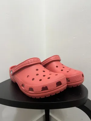CLASSIC CLOG STRAWBERRY WINE