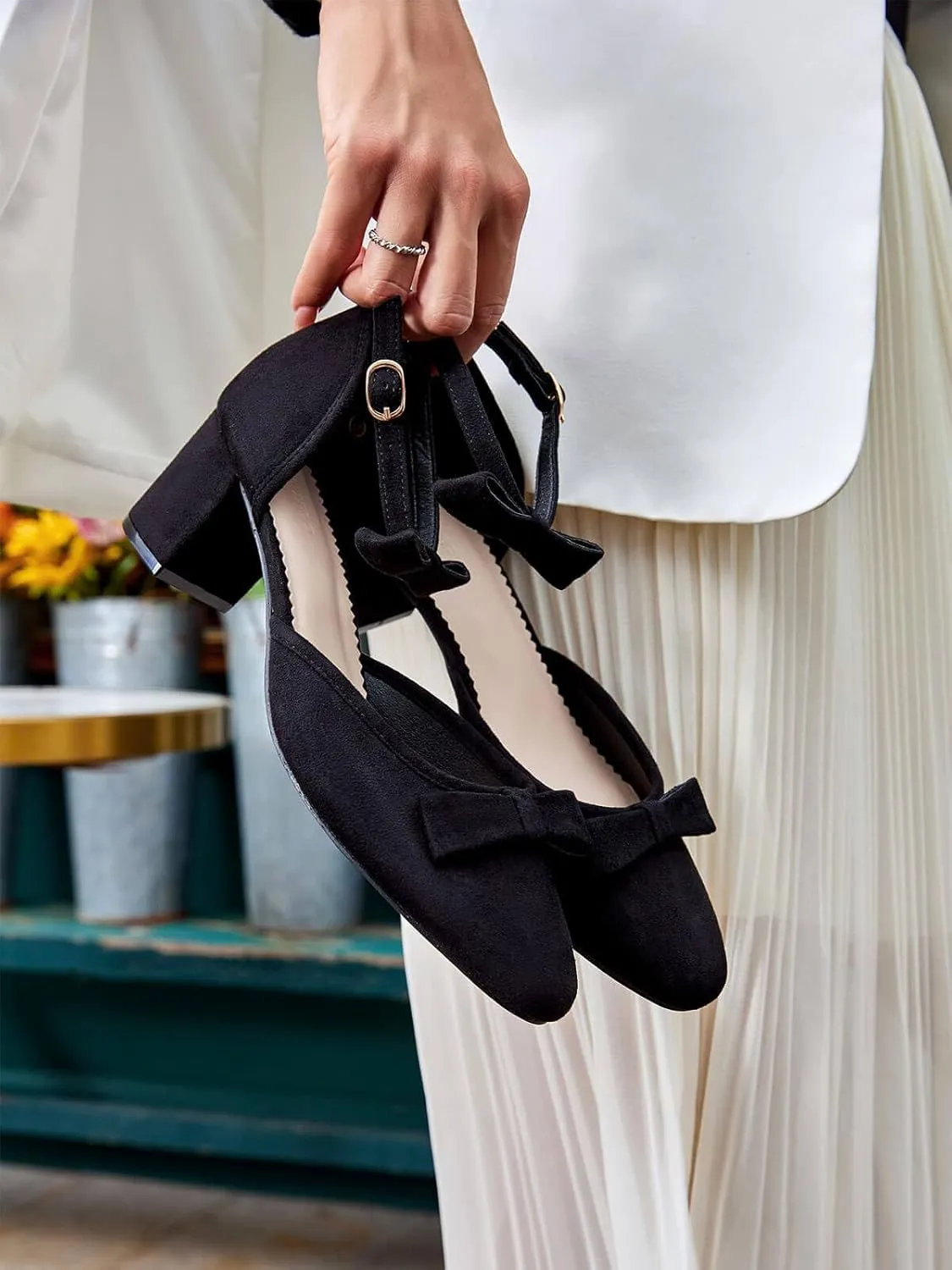Coutgo Womens Chunky Low Heels Bow Closed Toe Ankle Strap Pumps Elegant Wedding Party Dress Shoes