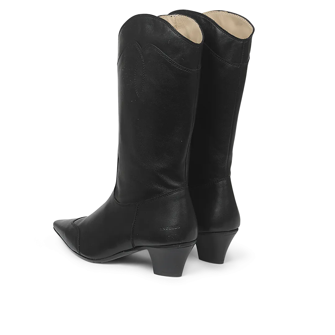 Cowboy boot with zipper