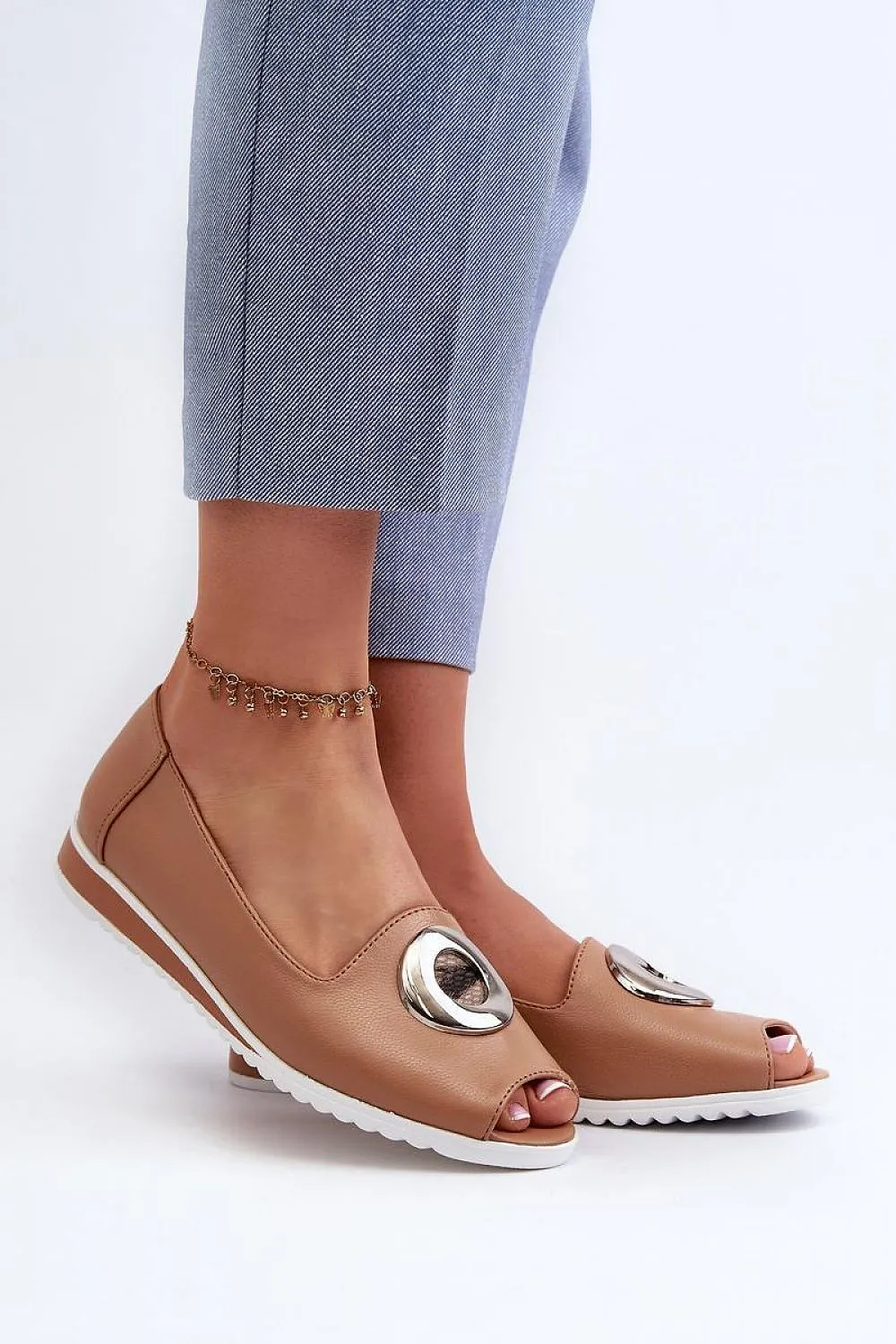 Elegant Sleek Timeless Heel Pumps