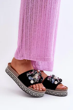 Fashion-Forward Comfortable & Chic Flip-Flops