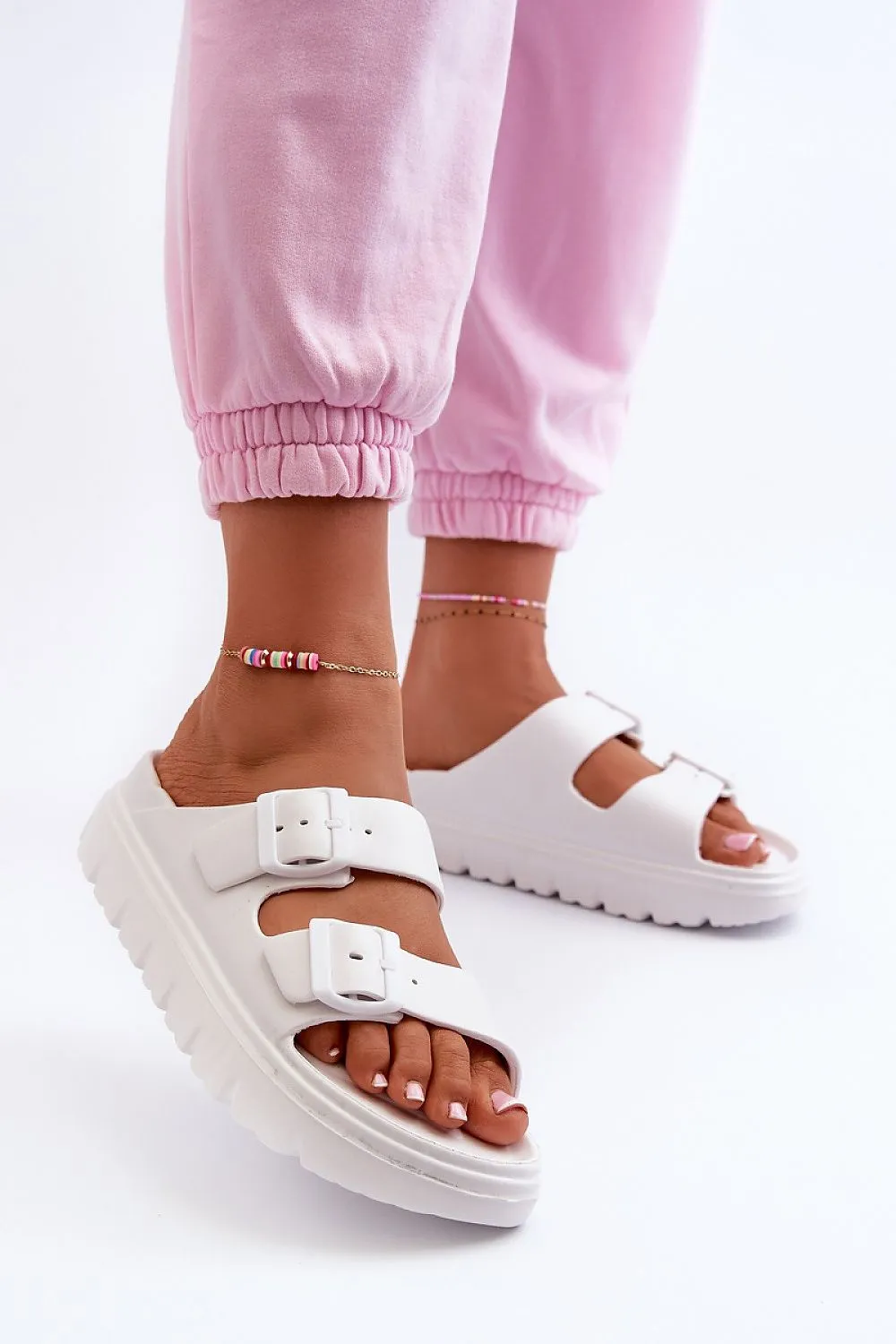 Fashion-Forward Comfortable & Chic Flip-Flops