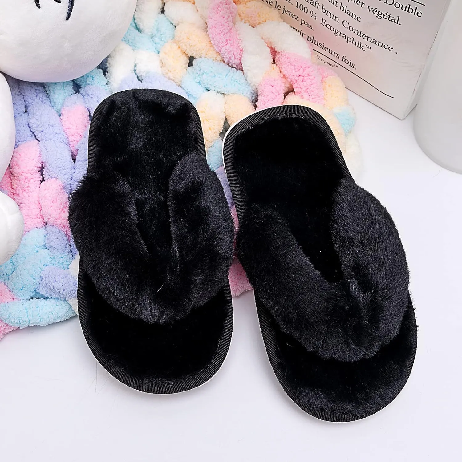 Kids Flip Flop Slippers Soft Plush Fuzzy House Home Thong Slippers for Boys and Girls Open Toe Indoor Outdoor Warm Comfy Slip On