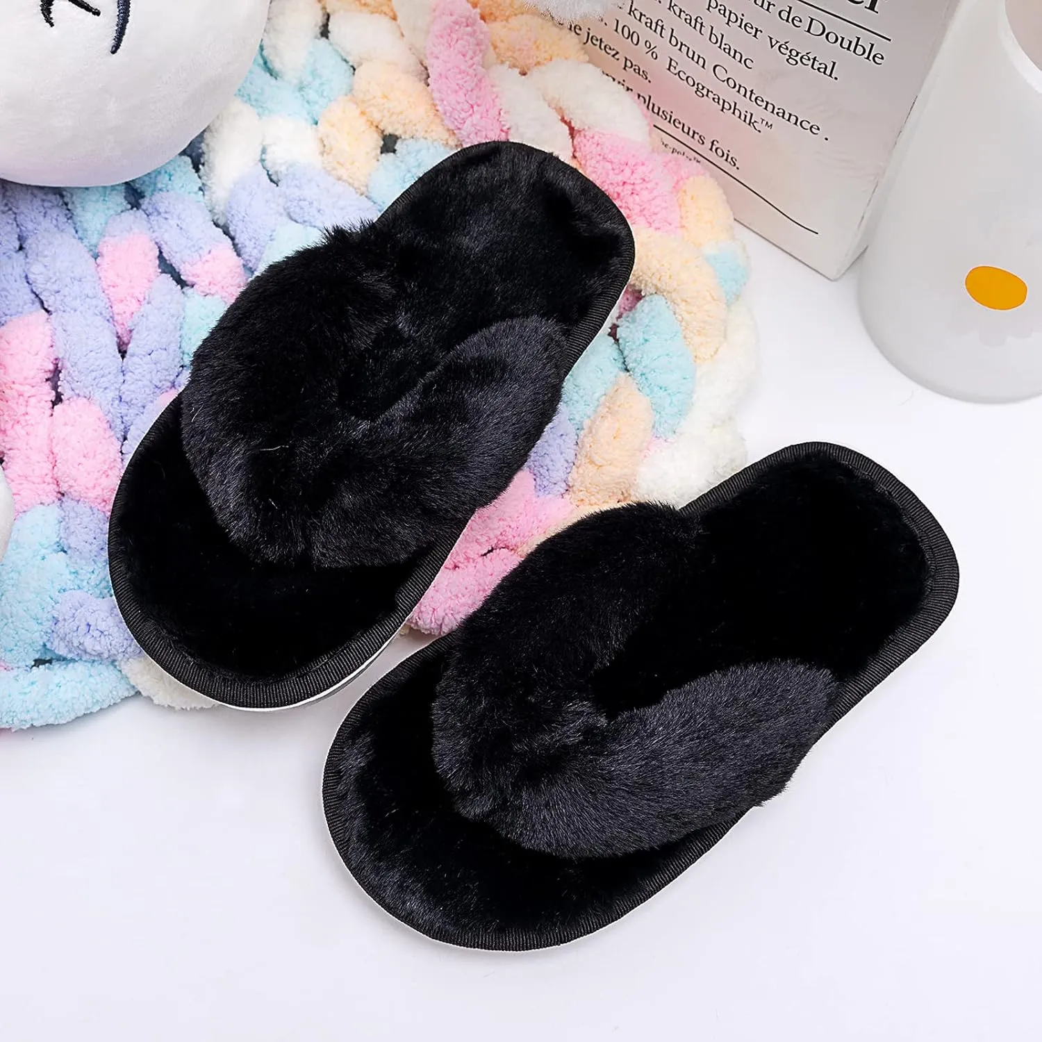 Kids Flip Flop Slippers Soft Plush Fuzzy House Home Thong Slippers for Boys and Girls Open Toe Indoor Outdoor Warm Comfy Slip On