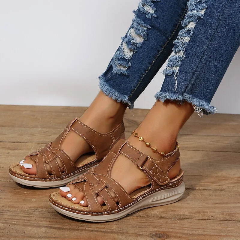 LM | Light and airy sandals