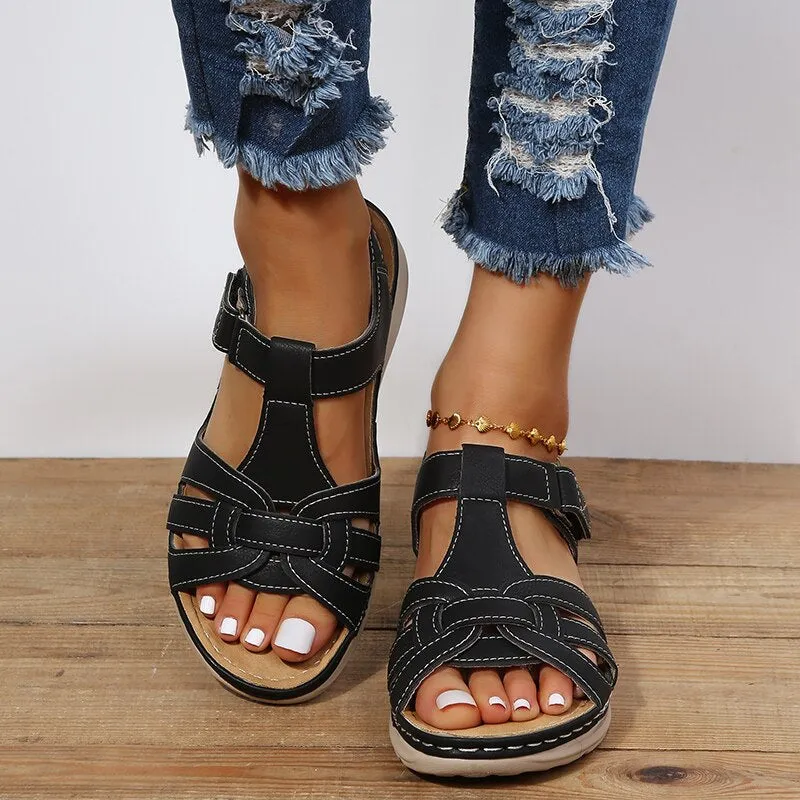 LM | Light and airy sandals