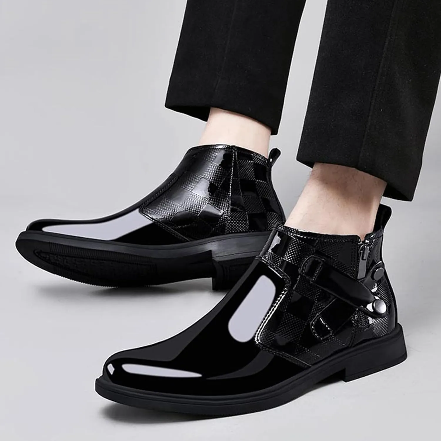 Men's Patent Leather Chunky Heel Chelsea Boots with Side Zipper Retro Round Head Square Texture Warm Plush Lining Business Formal Short Boots