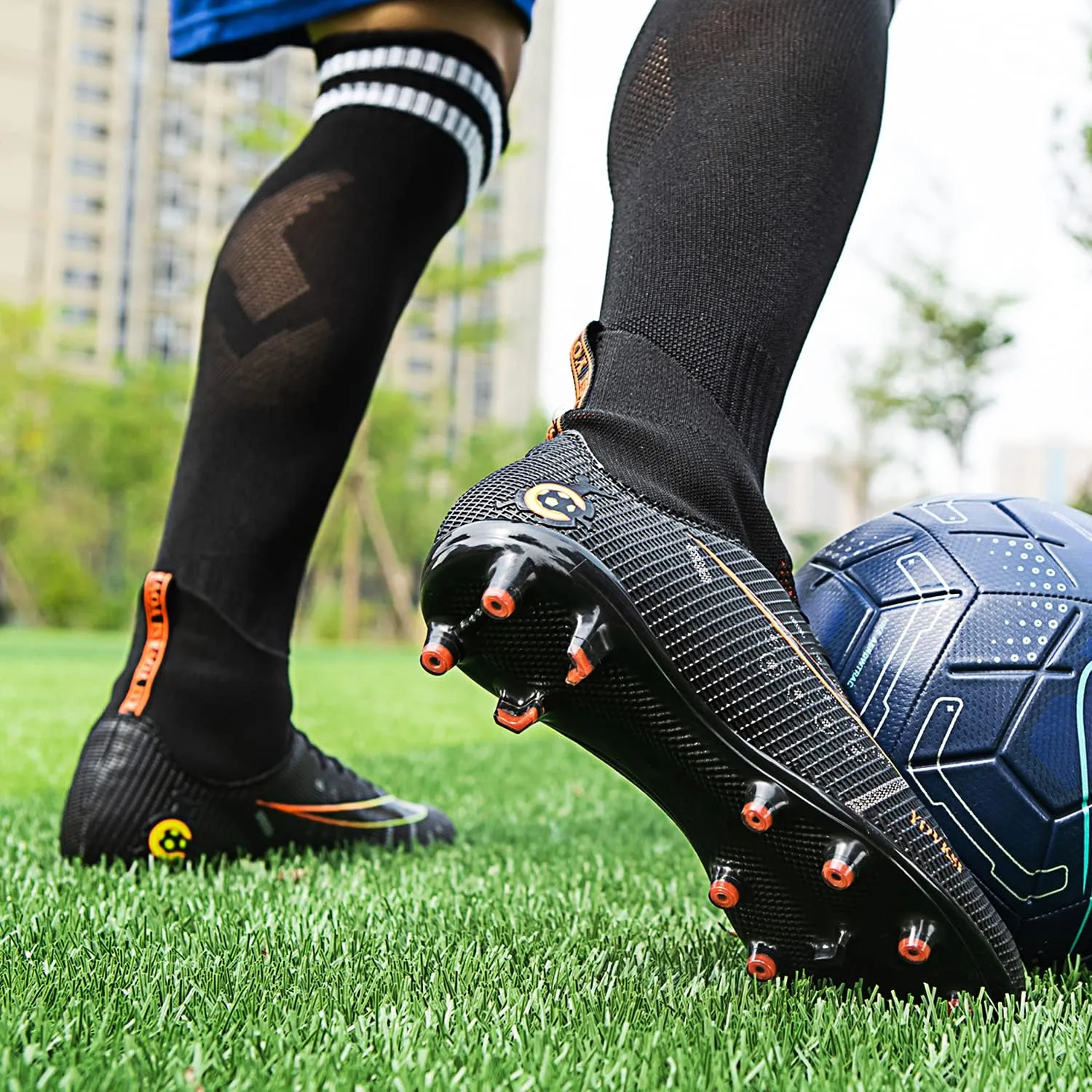 Men's Soccer Shoes Football Cleats with Lace-Up High Top Lightweight Indoor TF Turf Cleats Sneaker
