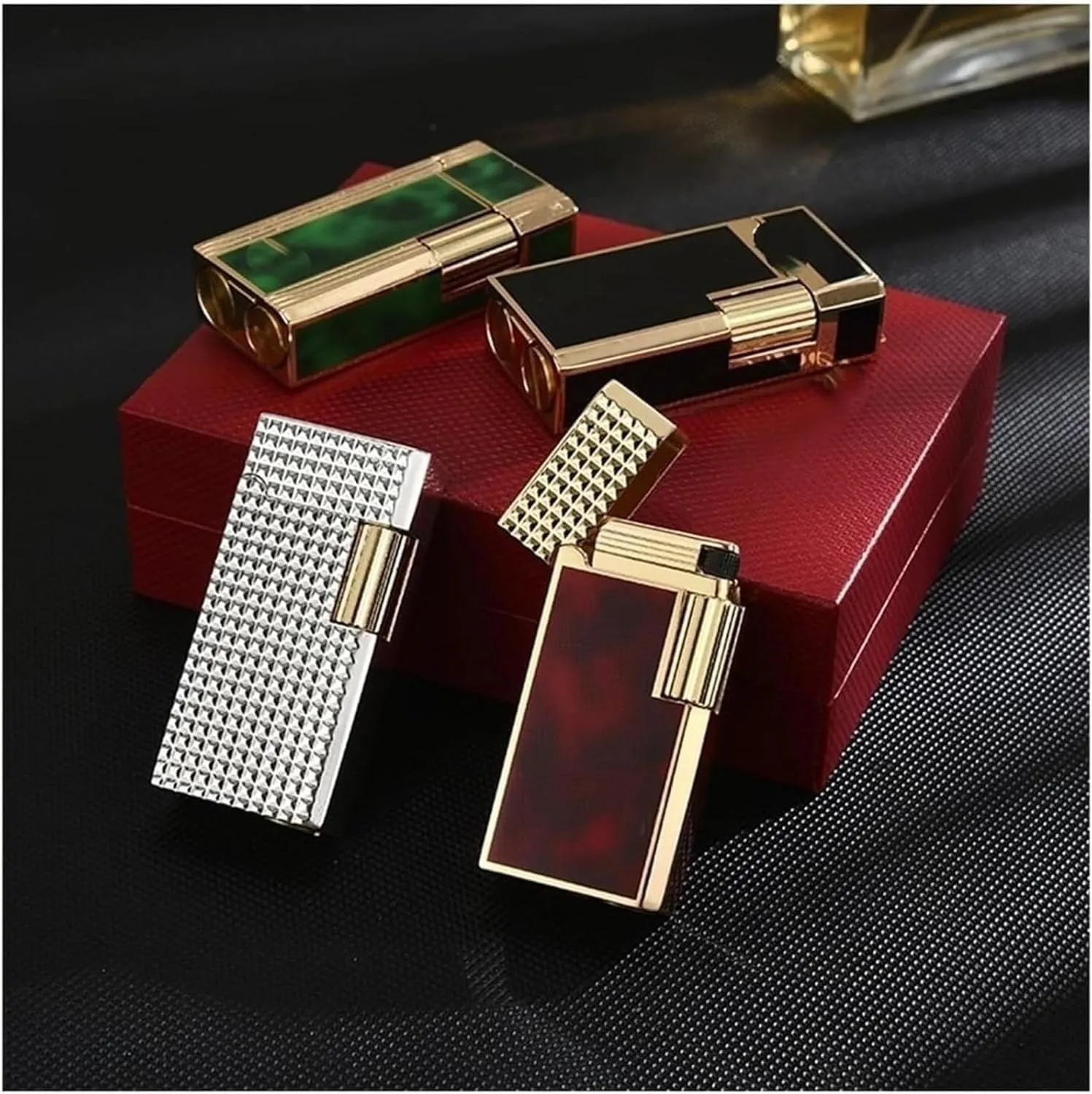Metal Grinding Wheel Kerosene Lighter Flint Soft Flame Brass Classic Flip Cover Turn-On Sound High-End Retro Collection Gift for Men Dad Husband(#260f03)