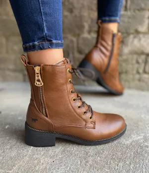 Mustang Stylish Cognac Ankle Boots