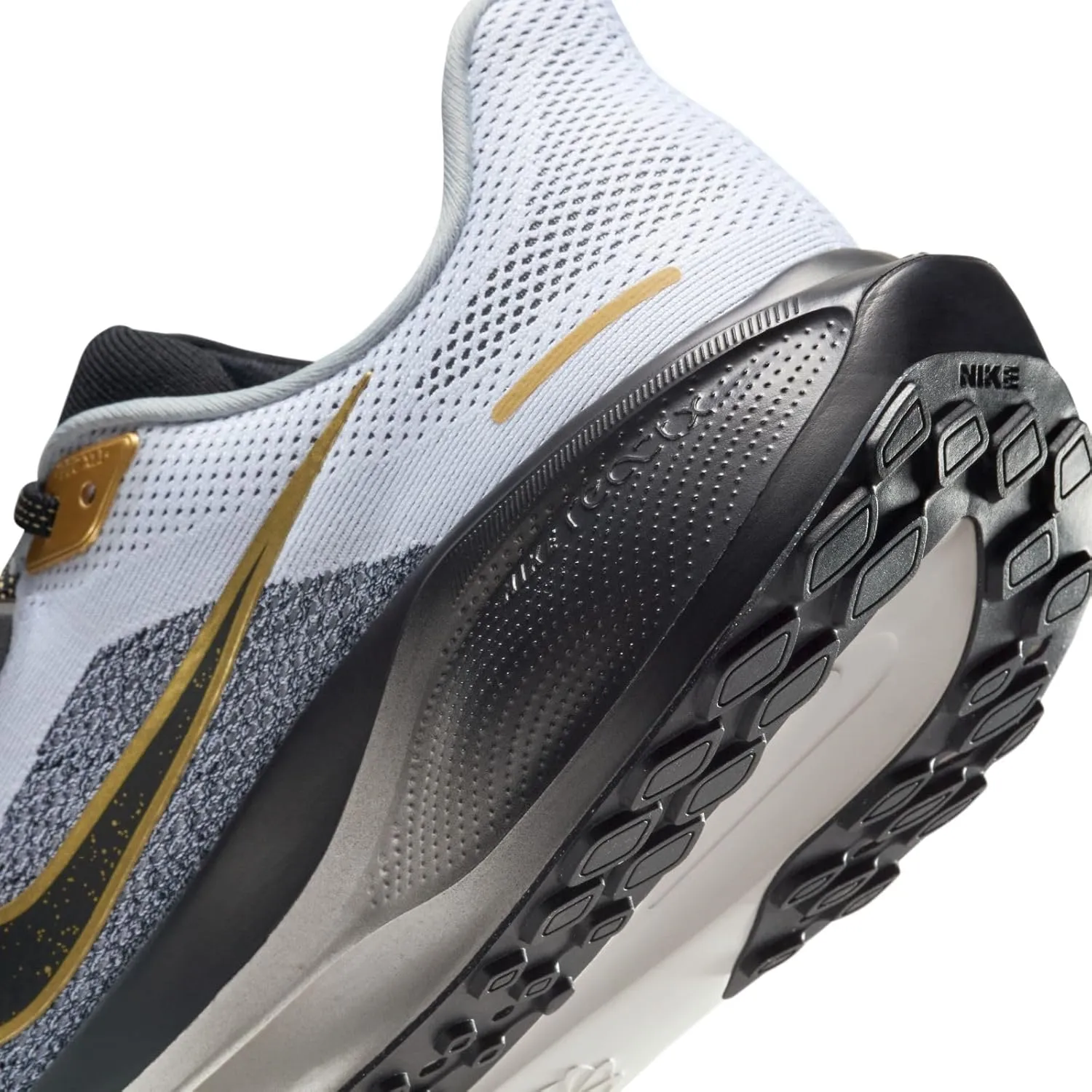 Nike Men's Pegasus 41 PRM Sneaker