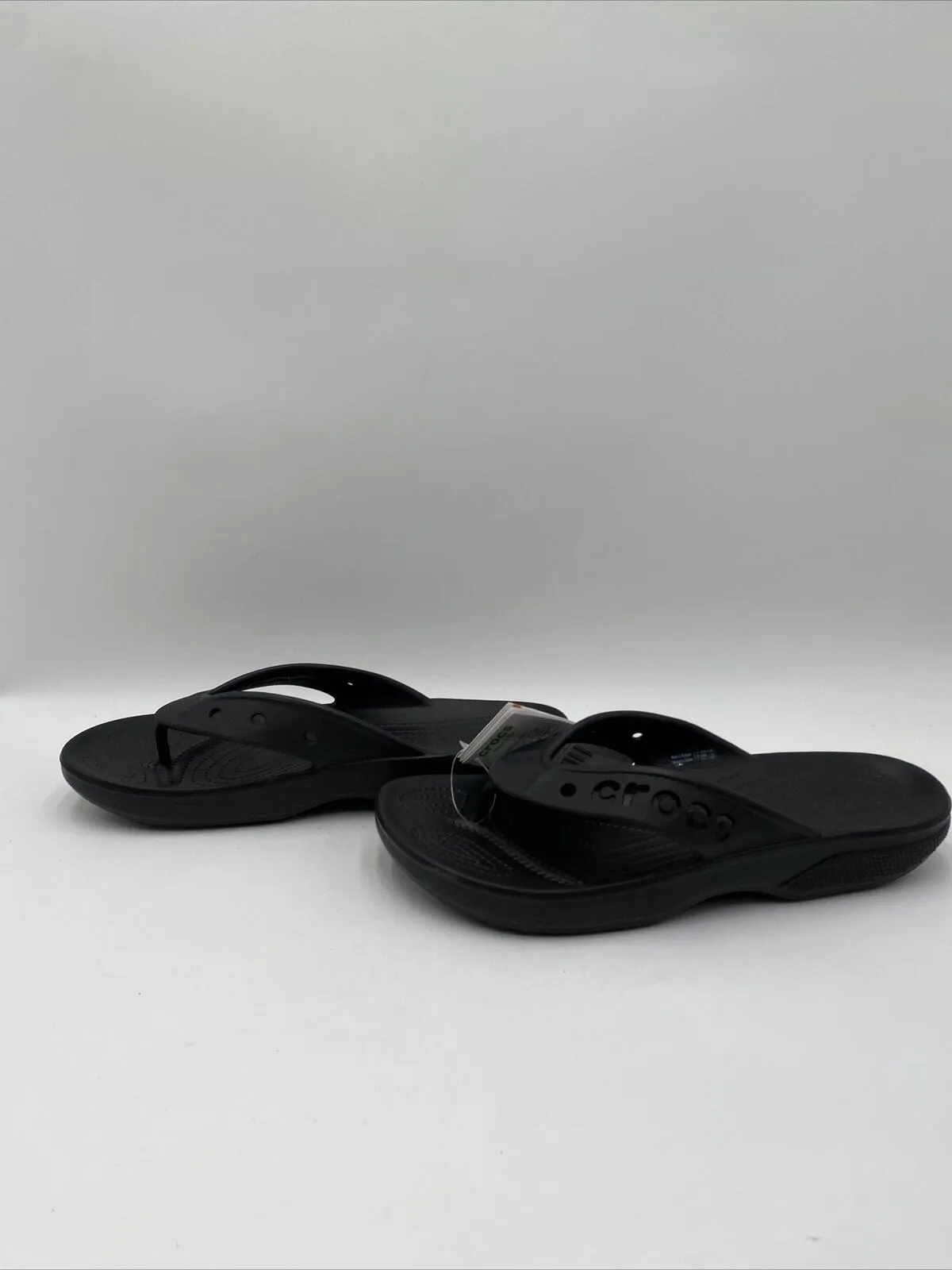 NWOB Crocs Adult Unisex Baya II Flip Flop Sandals Black Size 10M/12W - Like New