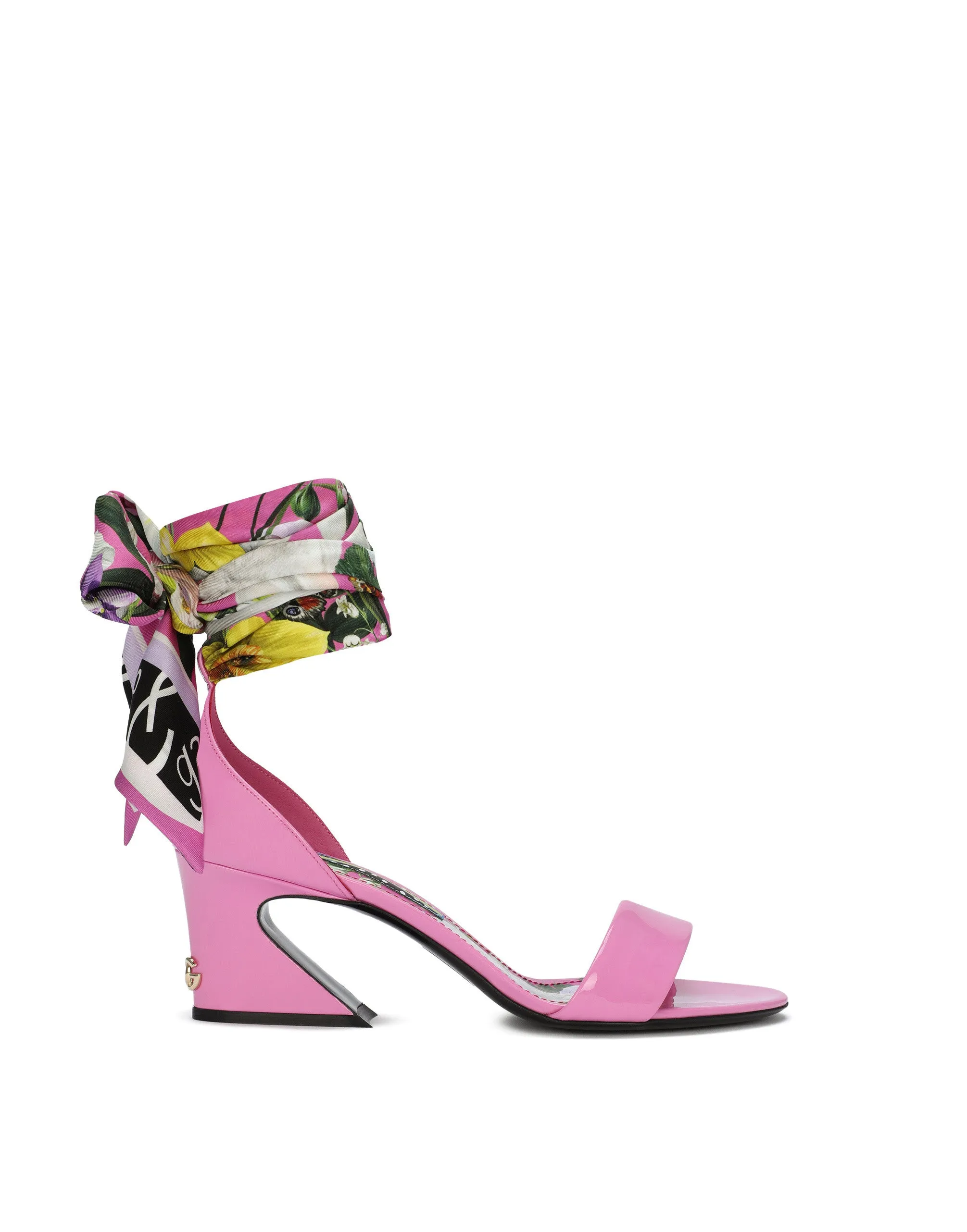 Patent leather sandals with printed fabric and DG logo
