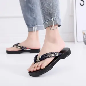 Round headed couple wooden clogs, high-density EVA sole, anti slip, wear-resistant, and anti slip Japanese style sandals for men and women at home, beach flip flops