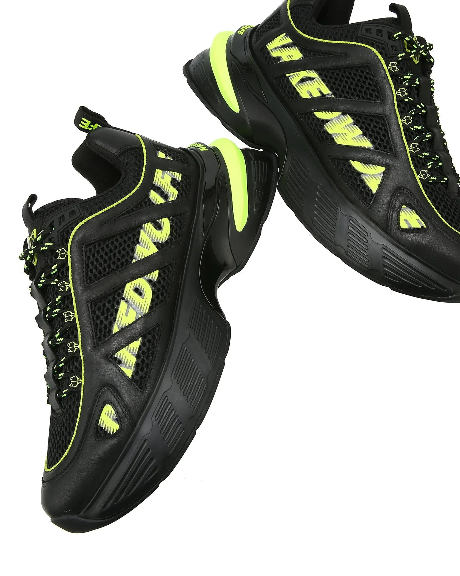 Sain Lightning Leather