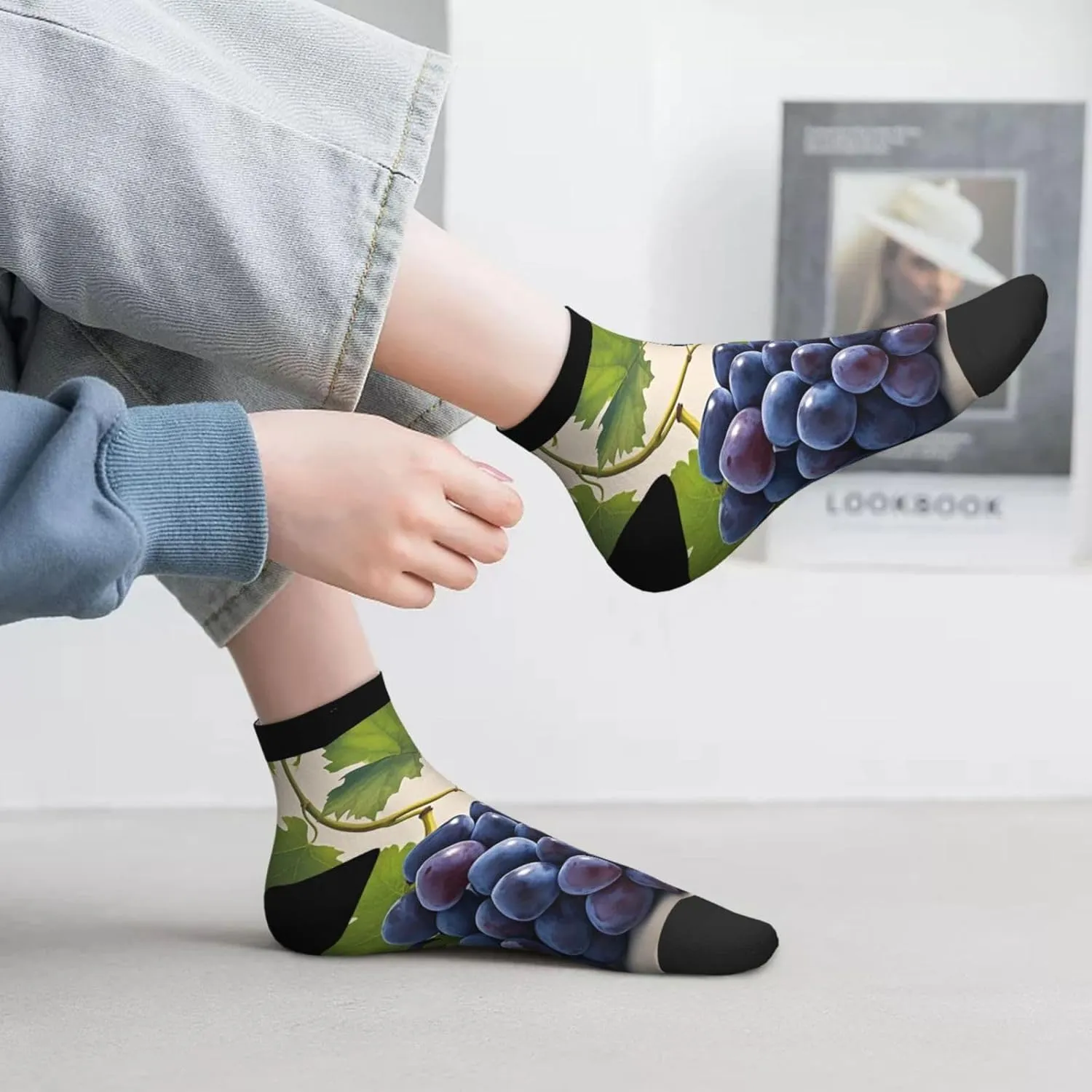Socks for Women Men Breathable Moisture Wicking Boot Socks Grape Wine Warm Calf Socks