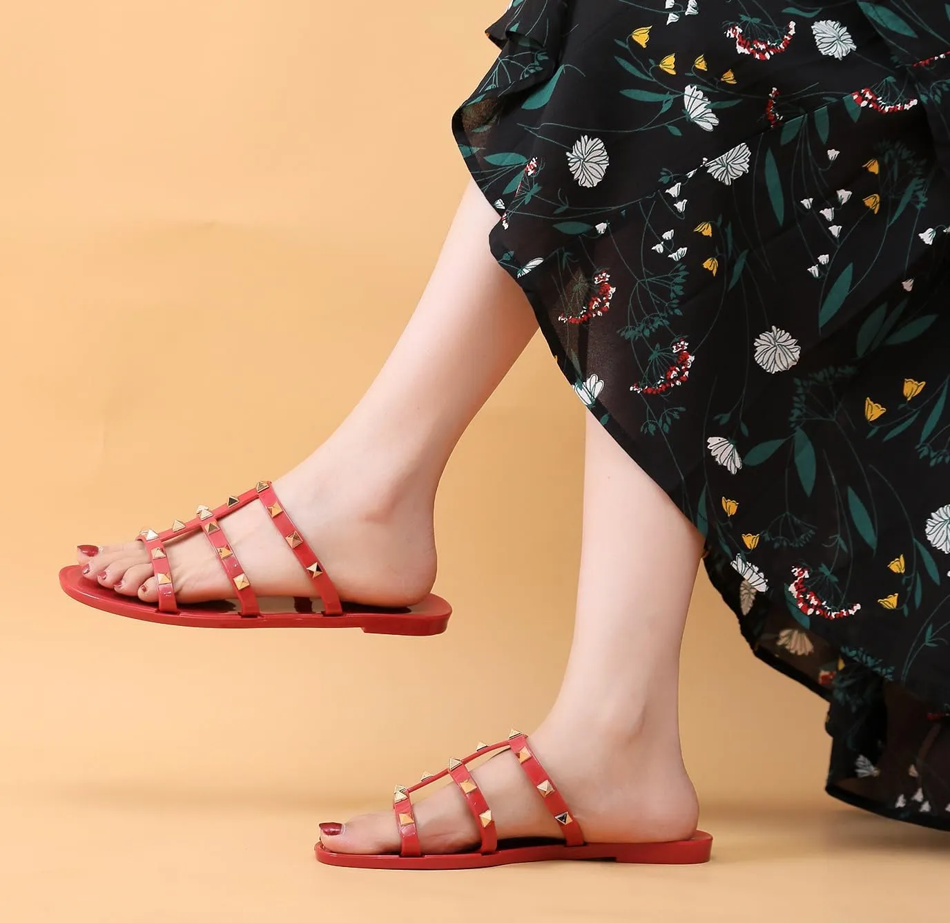 Studded Sandals for Womens Jelly Shoes Flats Stud Slides Slip On Dressy Black Jellies Slippers Summer Beach with Rivets
