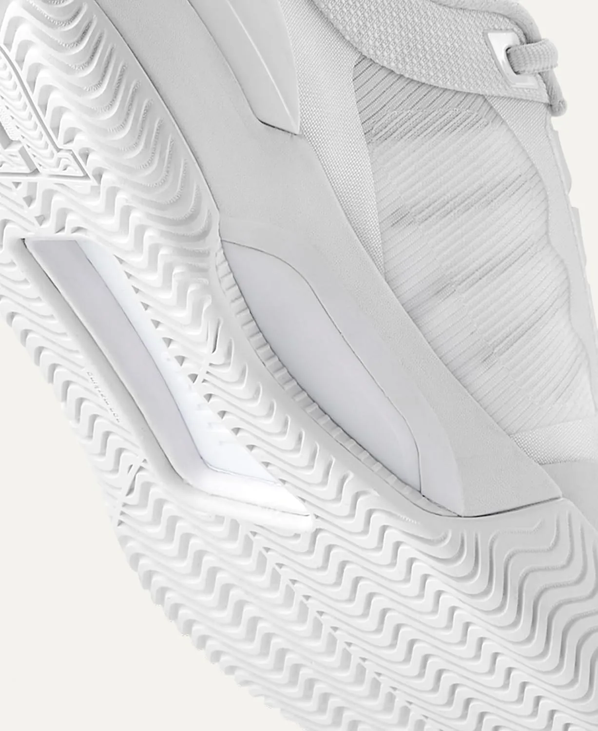 WILSON Women's Intrigue Tour Tennis Sneaker
