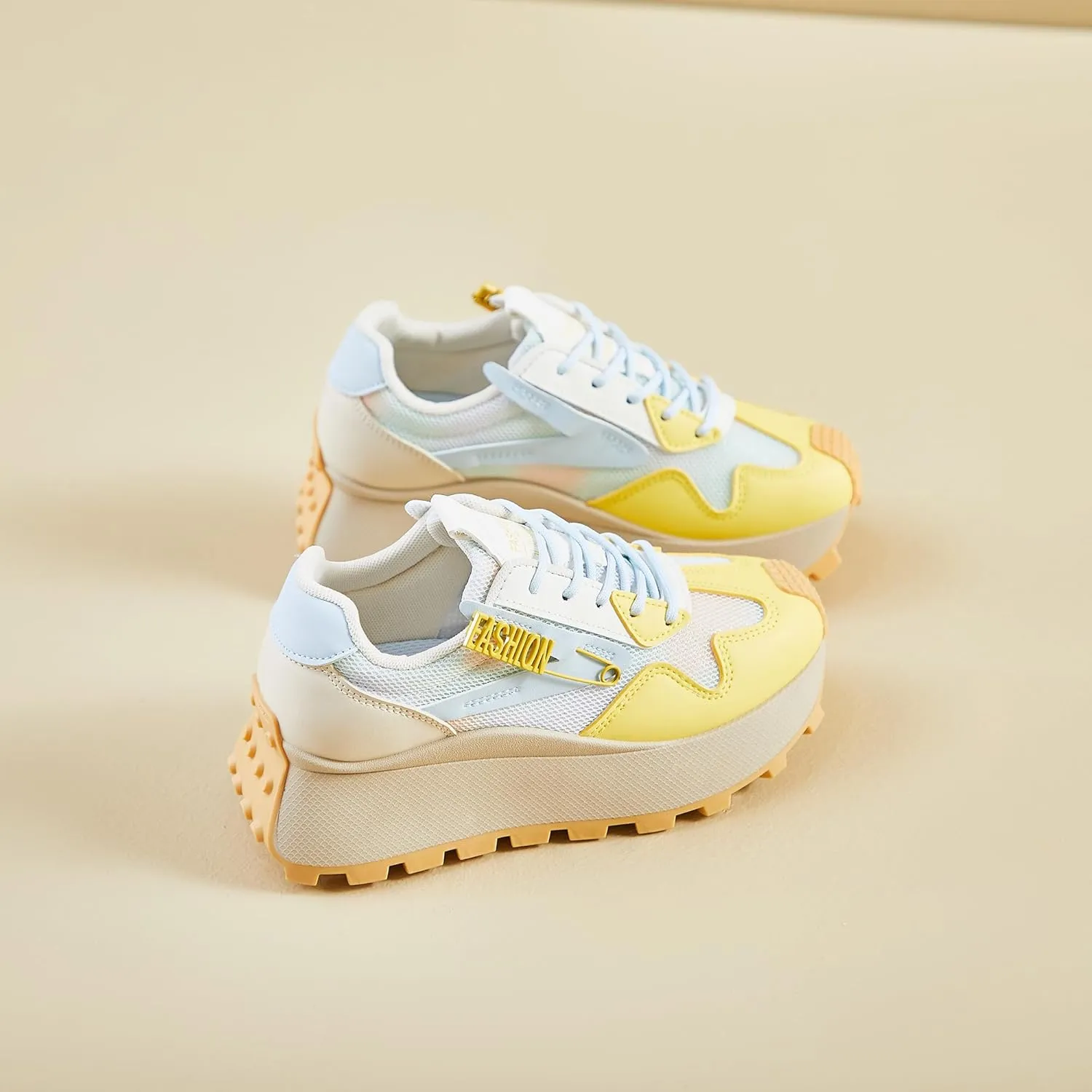 Women's Platform Sneakers Lightweight Walking Shoes with Arch Support Breathable Mesh & Retro Lace-Up Casual Shoes
