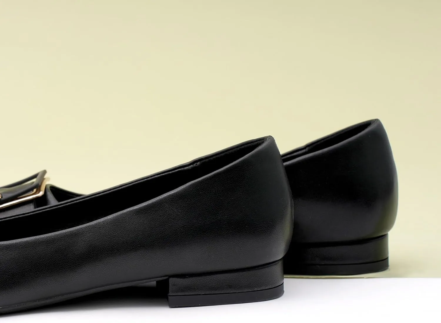 Women's Pointed Toe Square Buckle Flats Elegant Slip-On Ballet Flats Comfortable Dressy Shoes for Work Party Daily Wear