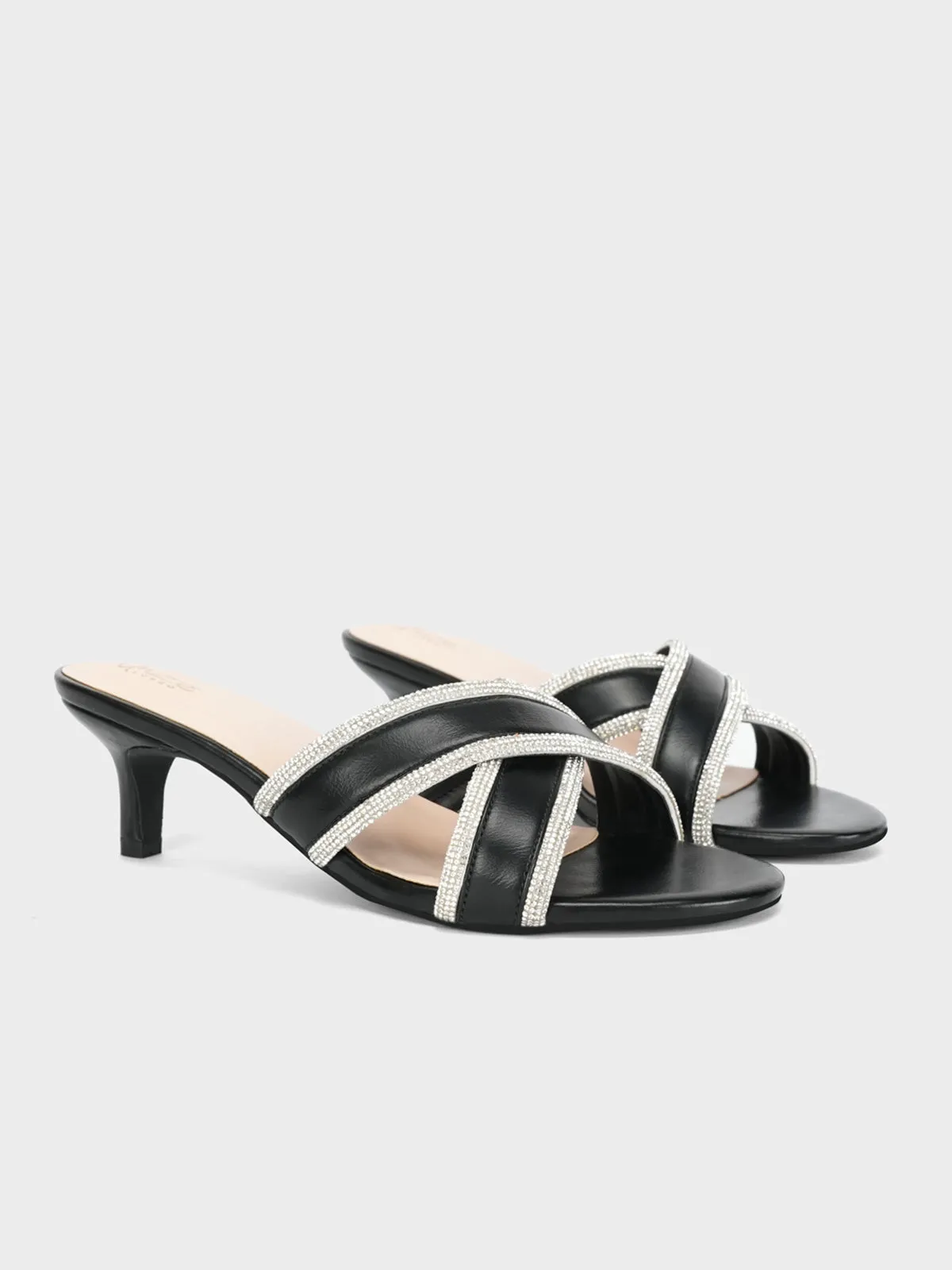 Women's "NOIRION" Cross Over Sandals